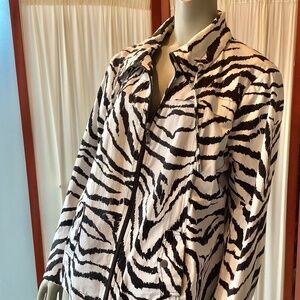 Studio Works Black & White Zebra Print Jacket With Pockets & Zipper Front XL